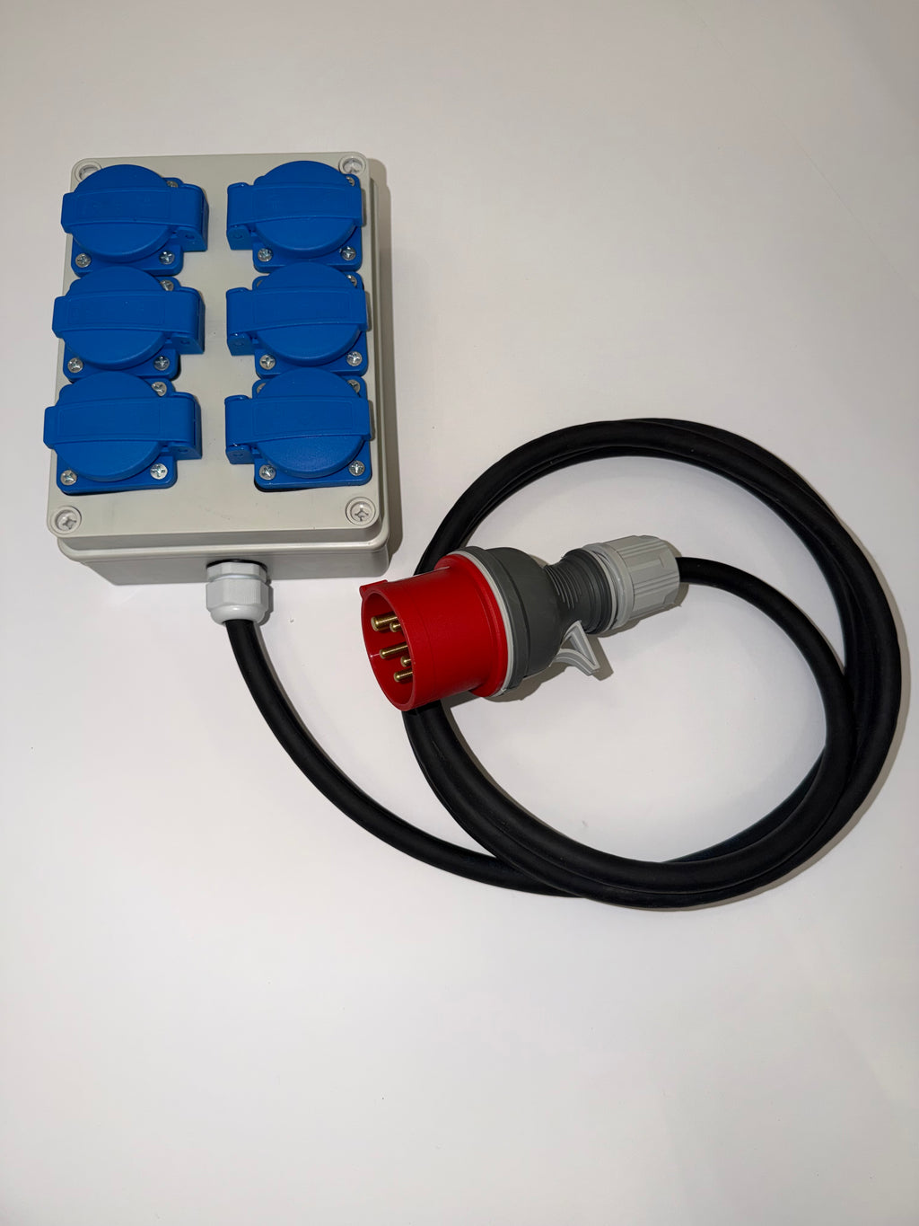 TRIVOLT 16A Rozgałęźnik 6×230V – CEE 16A 5P