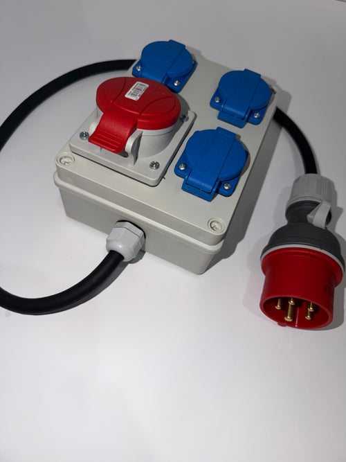 TRIVOLT 16A MULTIBOX – 1× CEE 16A 5P + 3× 230V